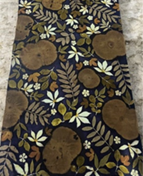 ผ้าทอลายใบไม้